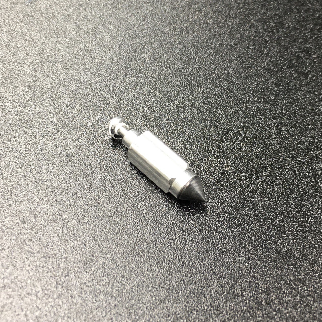 photo5370688503379243852