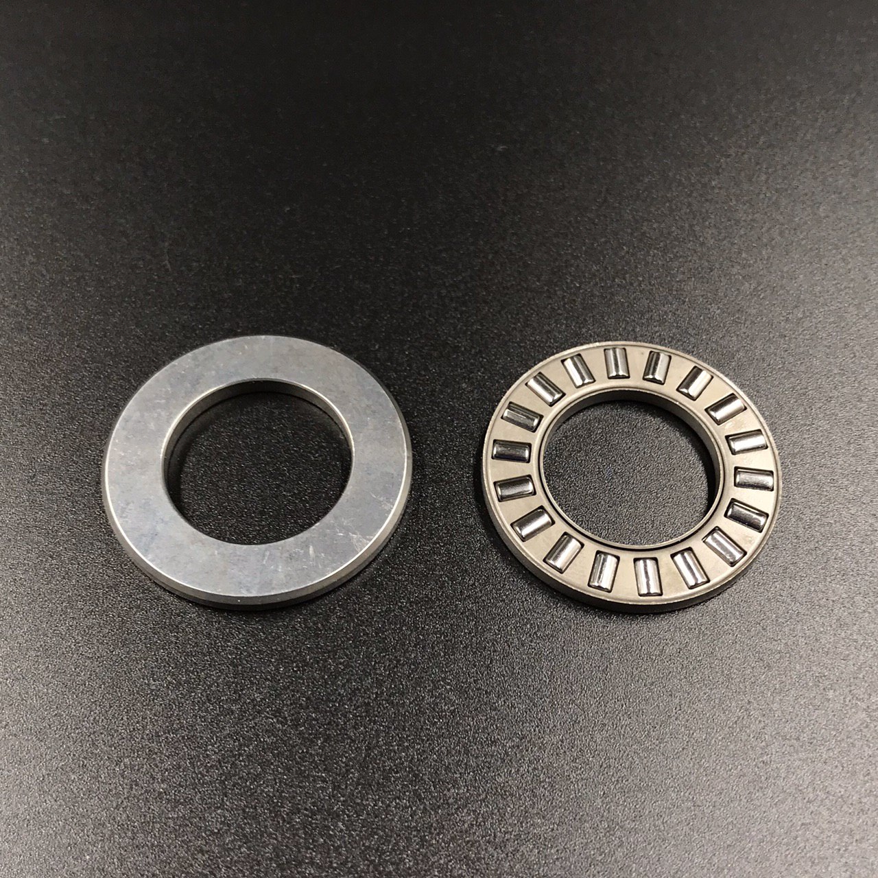 photo5303345099805142910