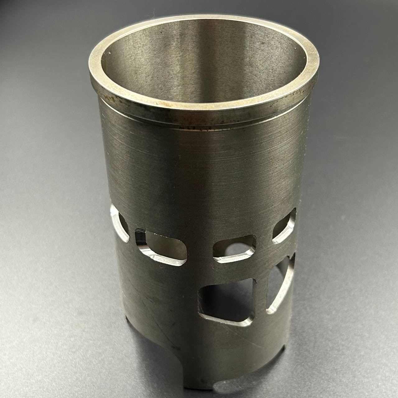 700FC2B6-500D-46D3-B7E6-1C147257100F