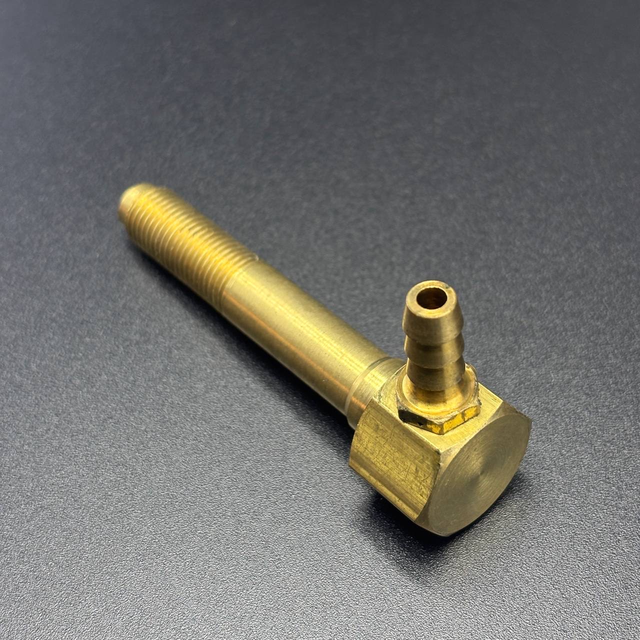 4CDA8830-5200-47DF-B6E2-AECD2A6C4128