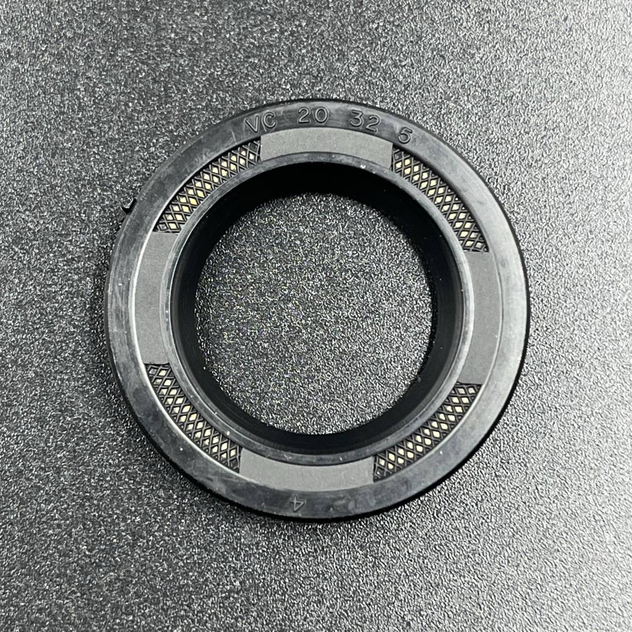 EF9A6E26-7648-4CAC-84D9-18E9E6D5BD53