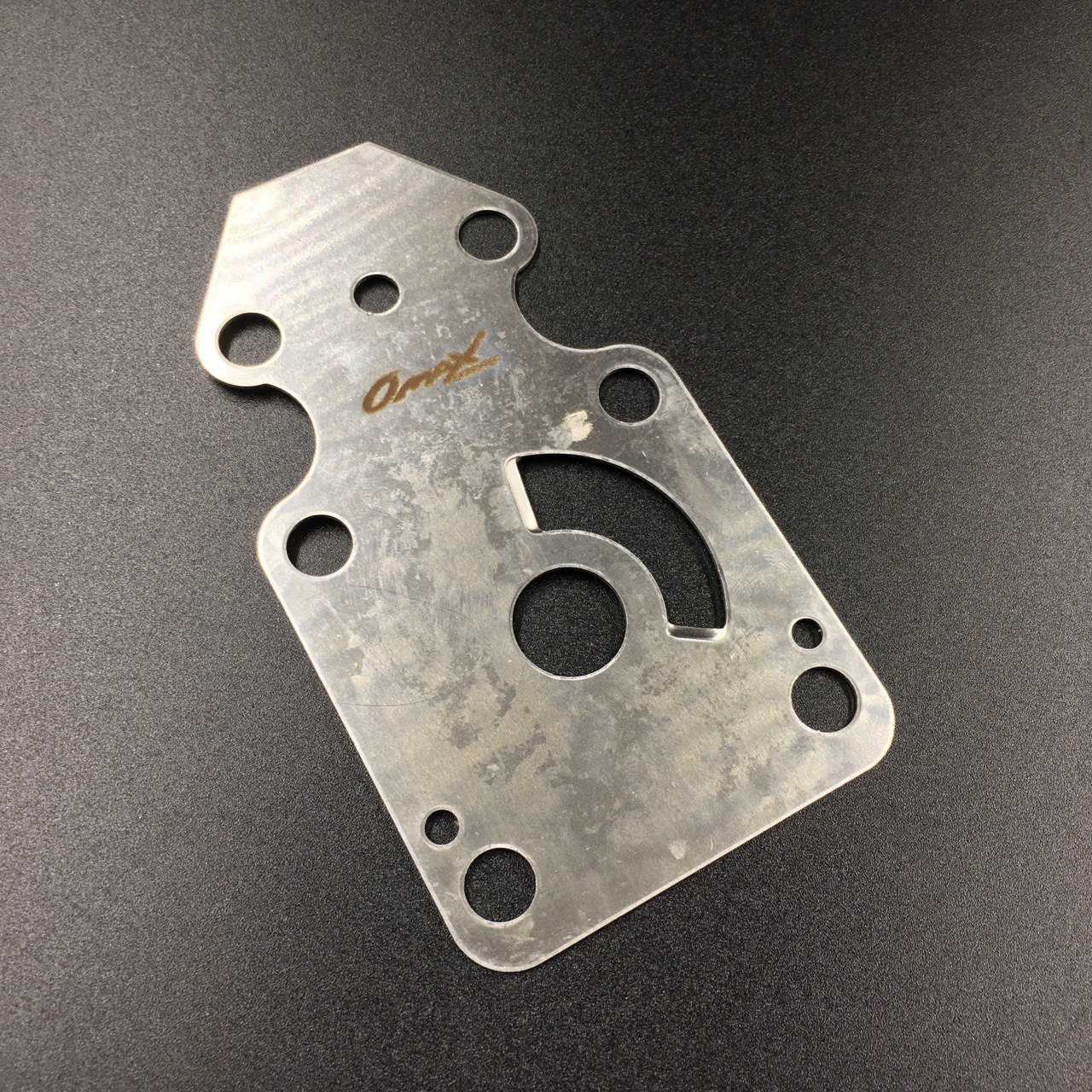 photo5370688503379243834