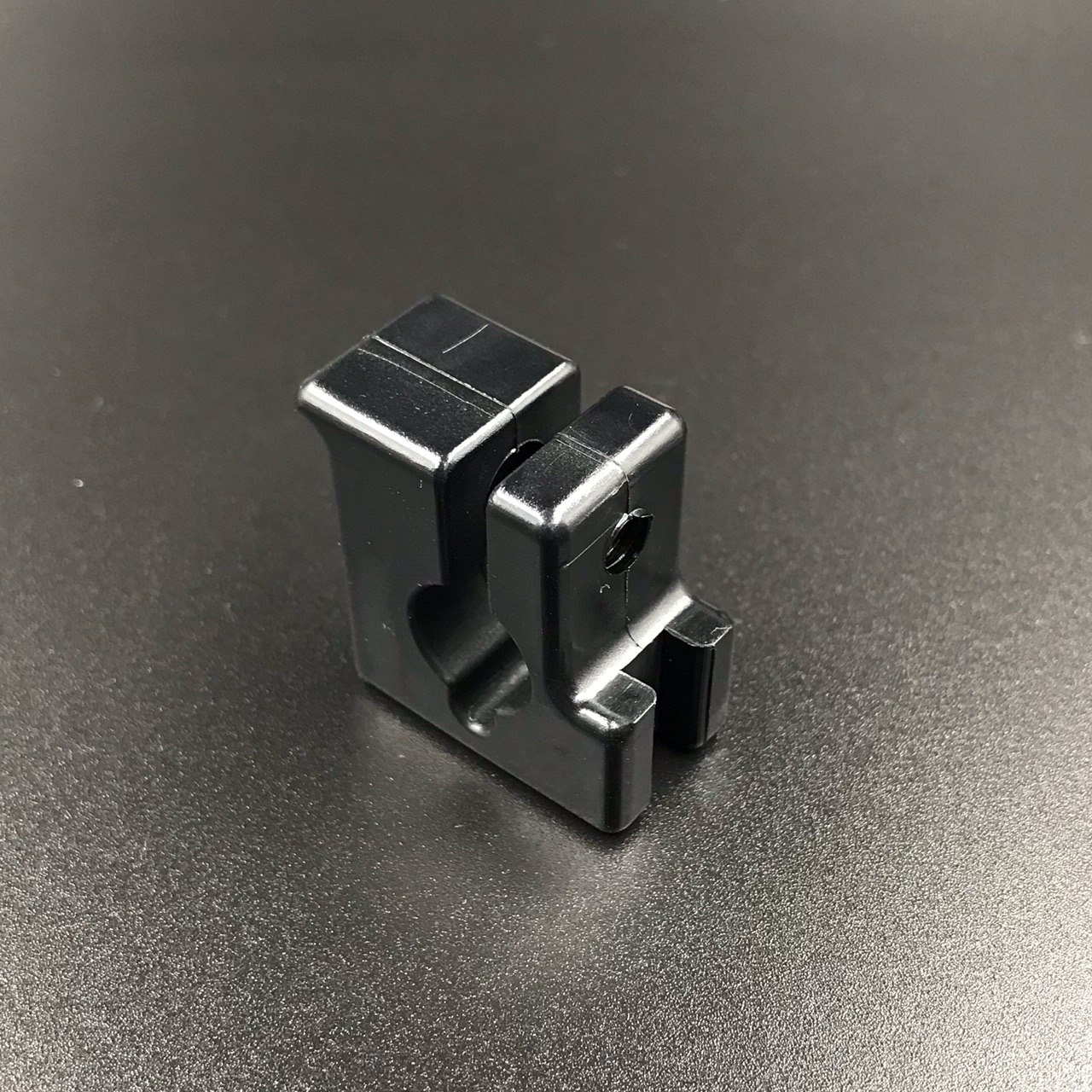 photo5305596899618827706