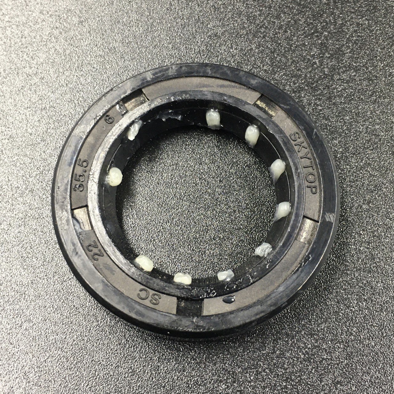 photo5393225395077230587