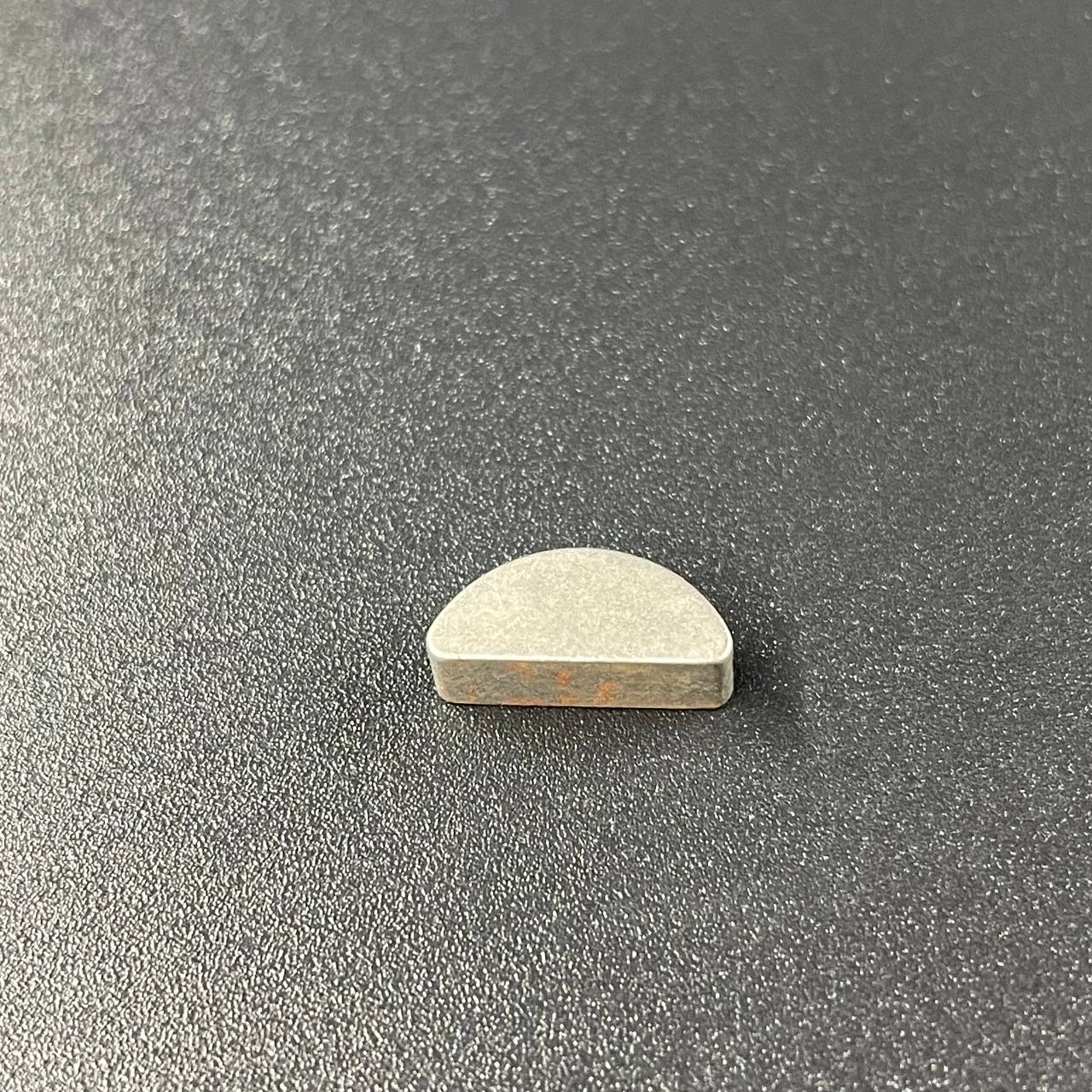 photo_5291800854778750924_y