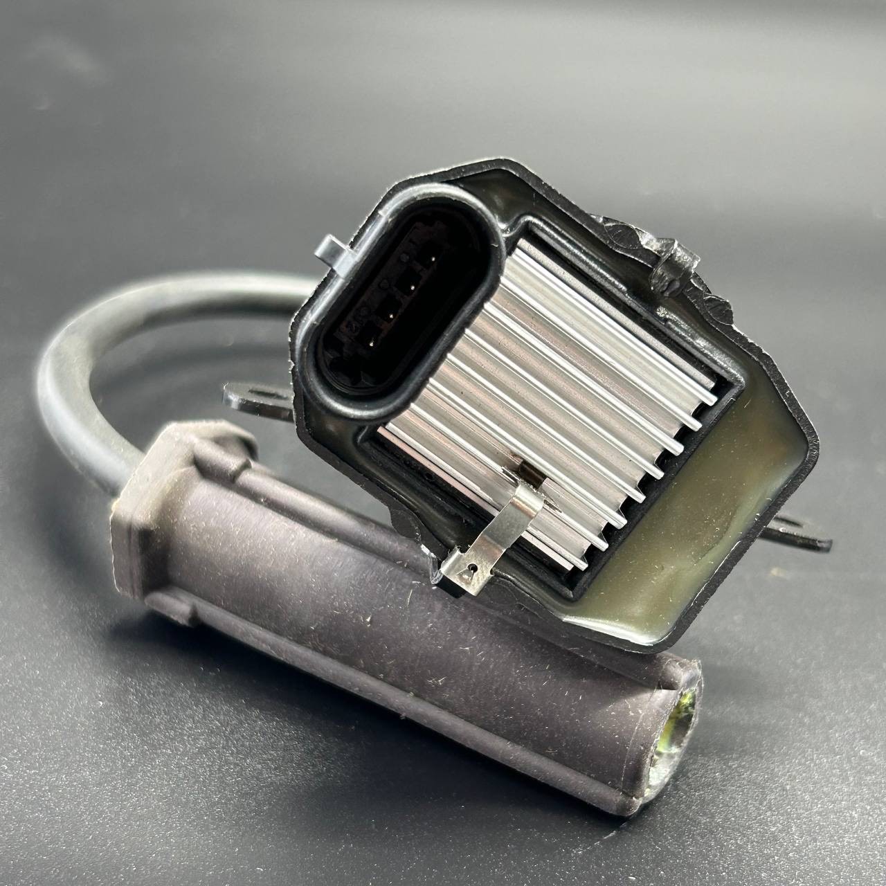 F06A44FF-1827-4463-9347-0B8C823E1077