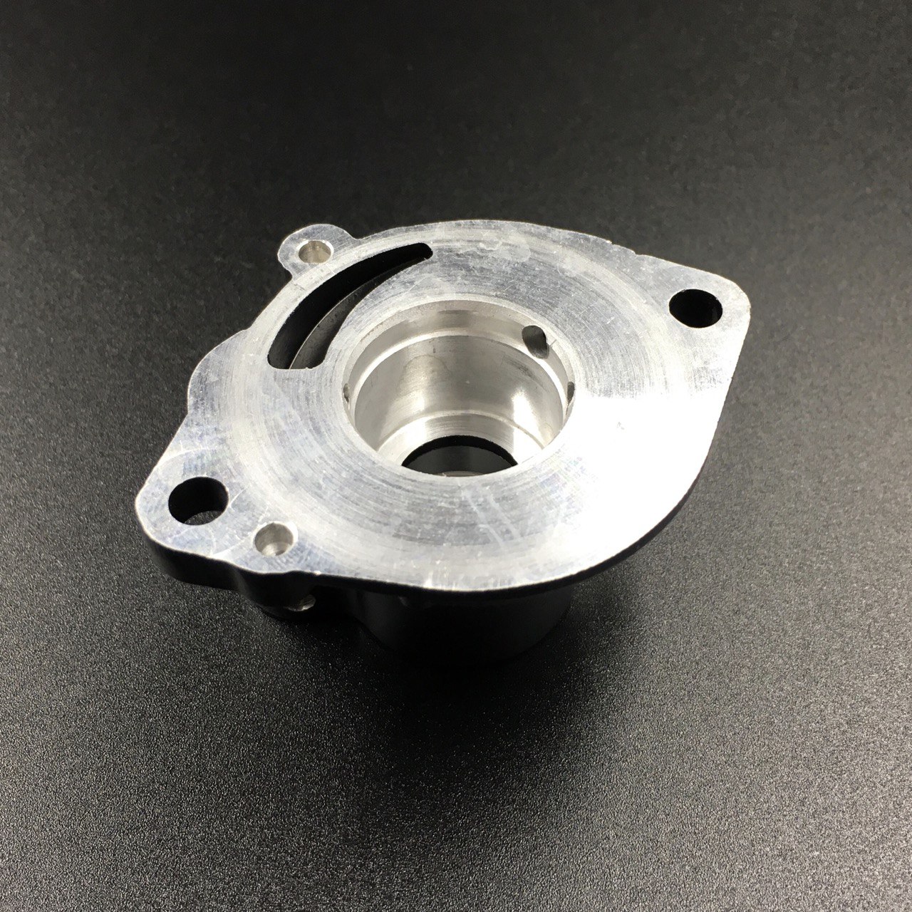 photo5449372484630588898