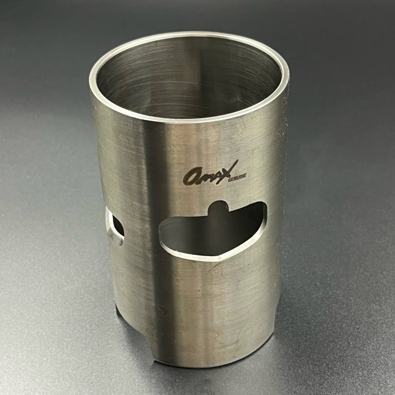 E01A4526-38A6-44C8-A222-11FCCF31A8AC