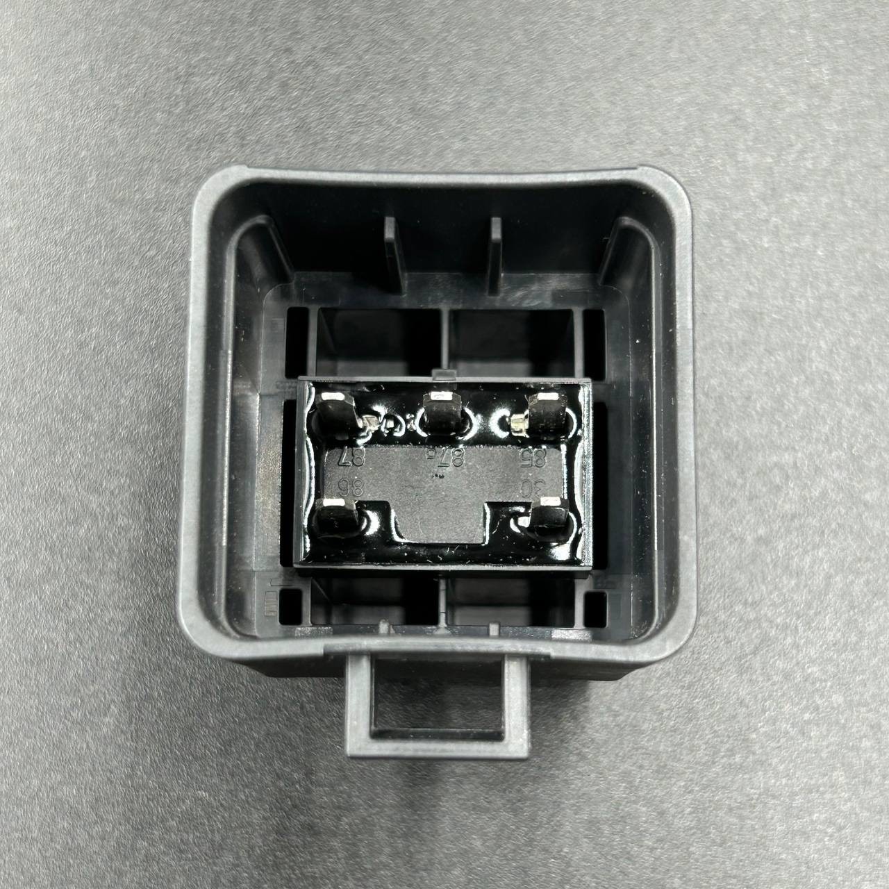 36EC3F76-A679-41E3-8043-2924C4595329