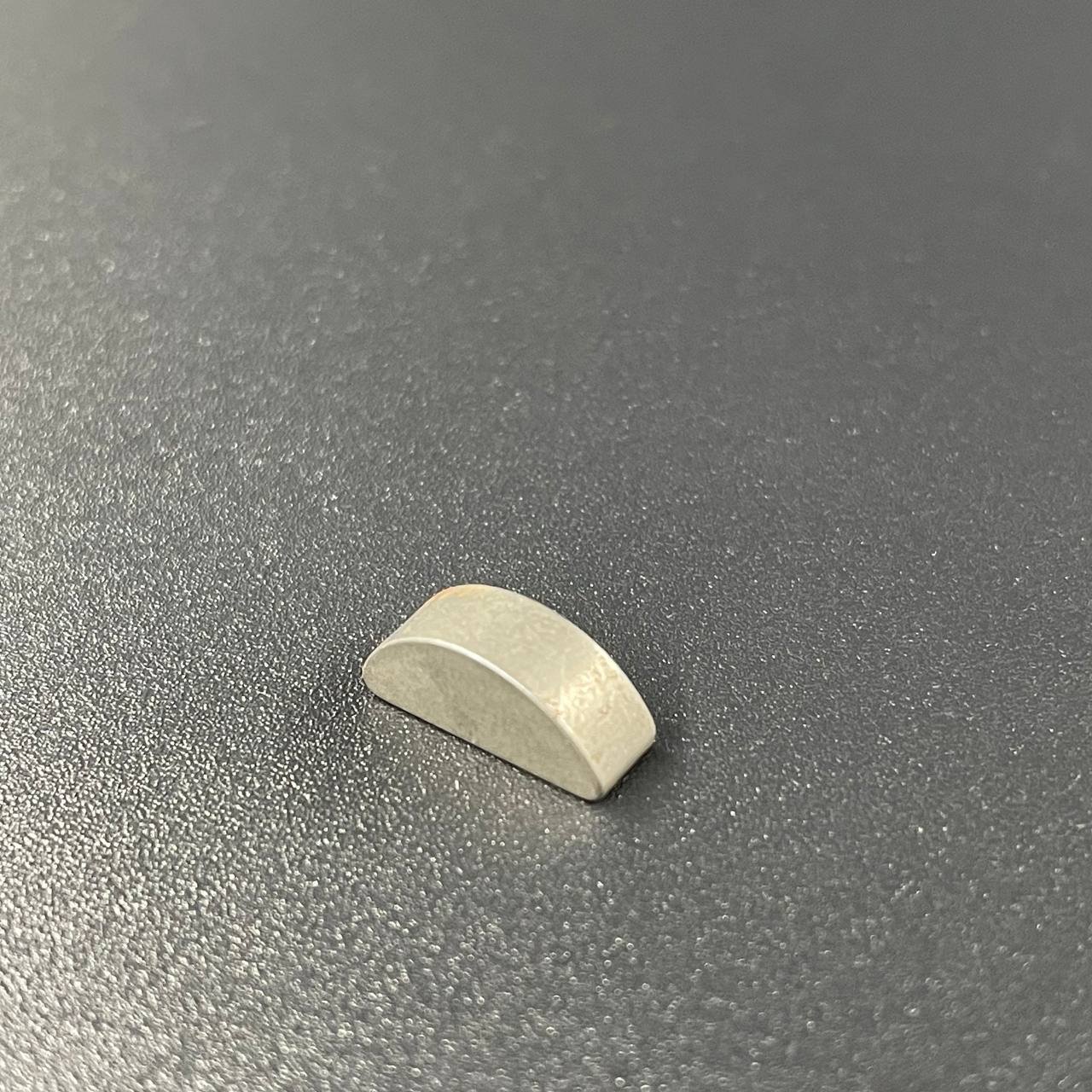 photo_5291800854778750925_y