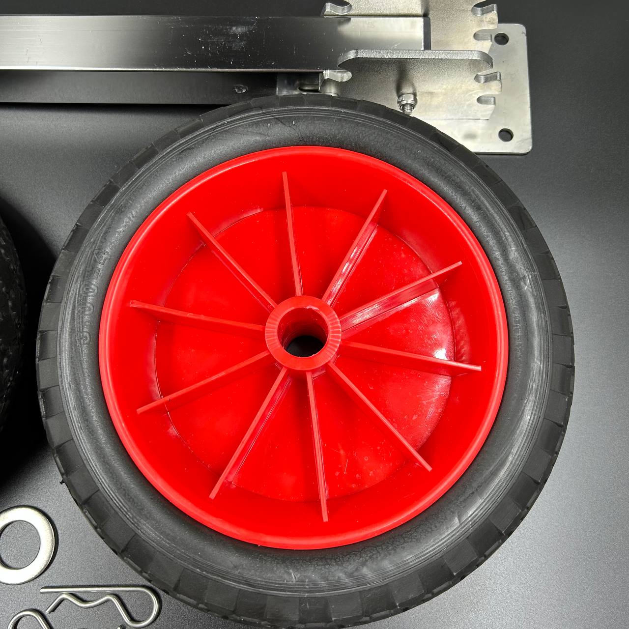 photo_5242452067094743747_y