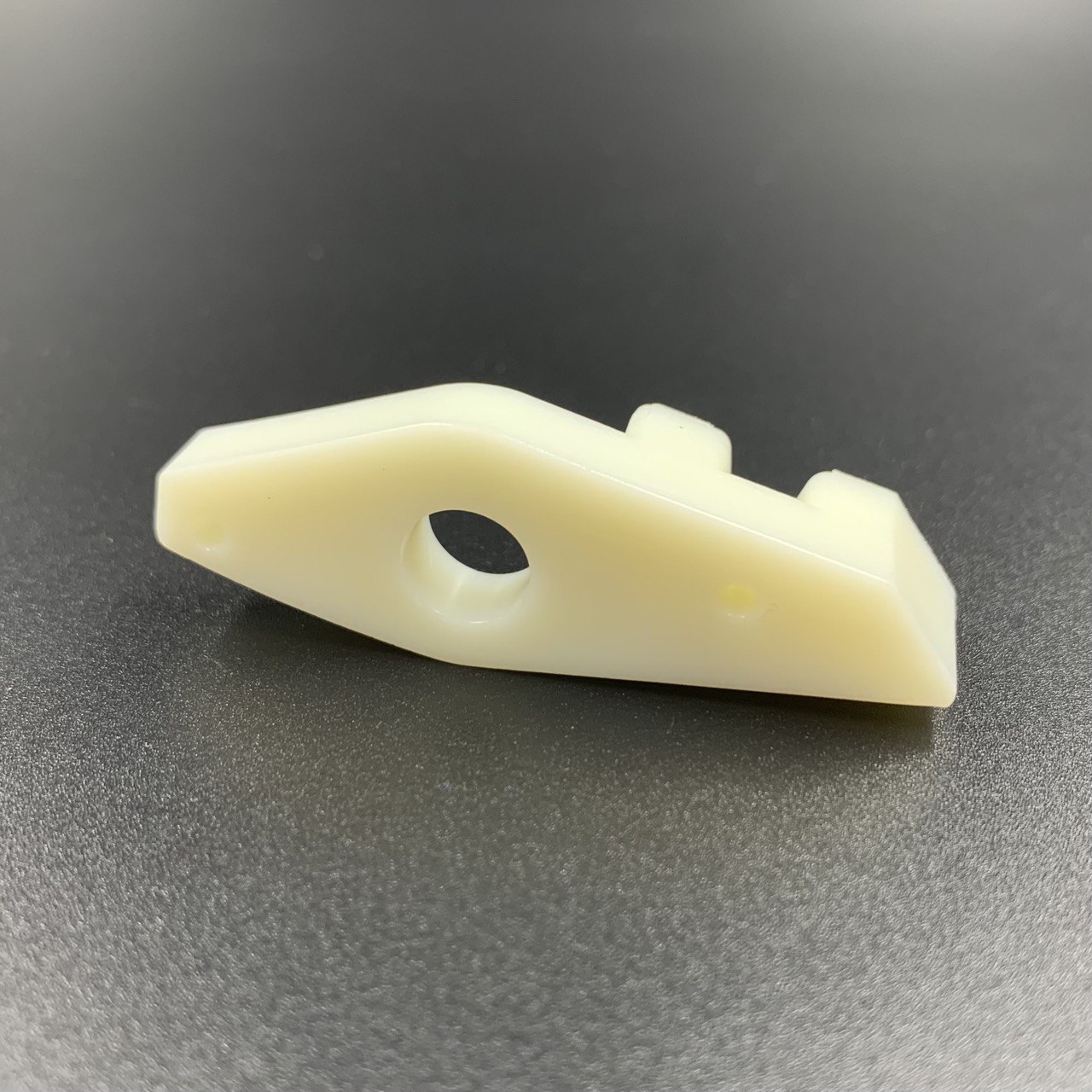 photo5440717451219284805