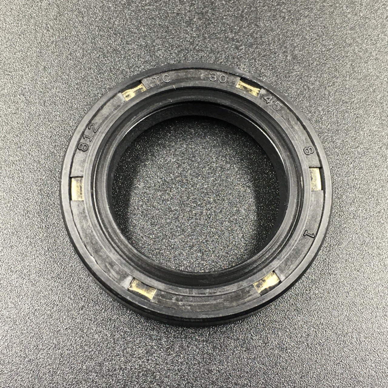 photo5202216942314828434