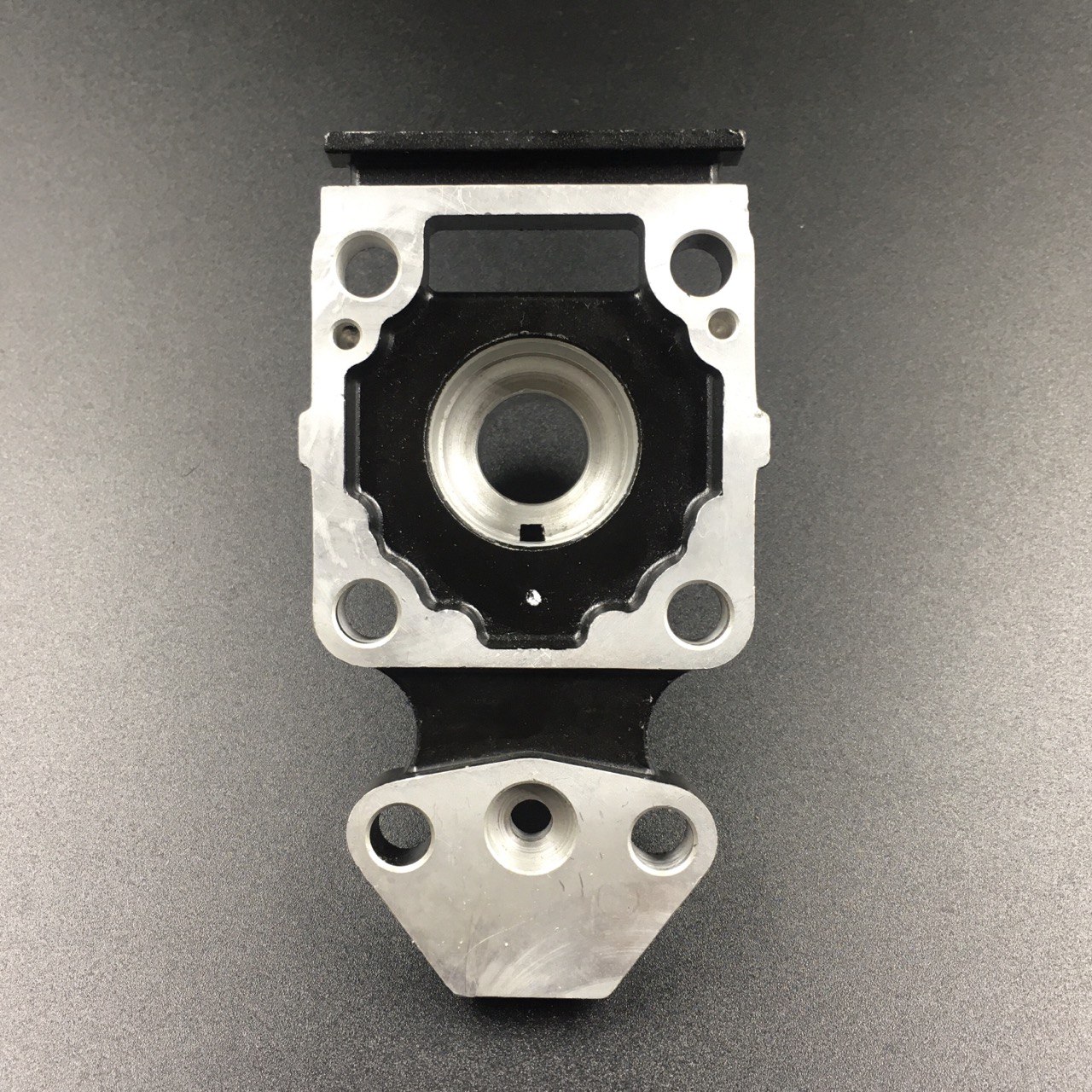 photo5393225395077230568