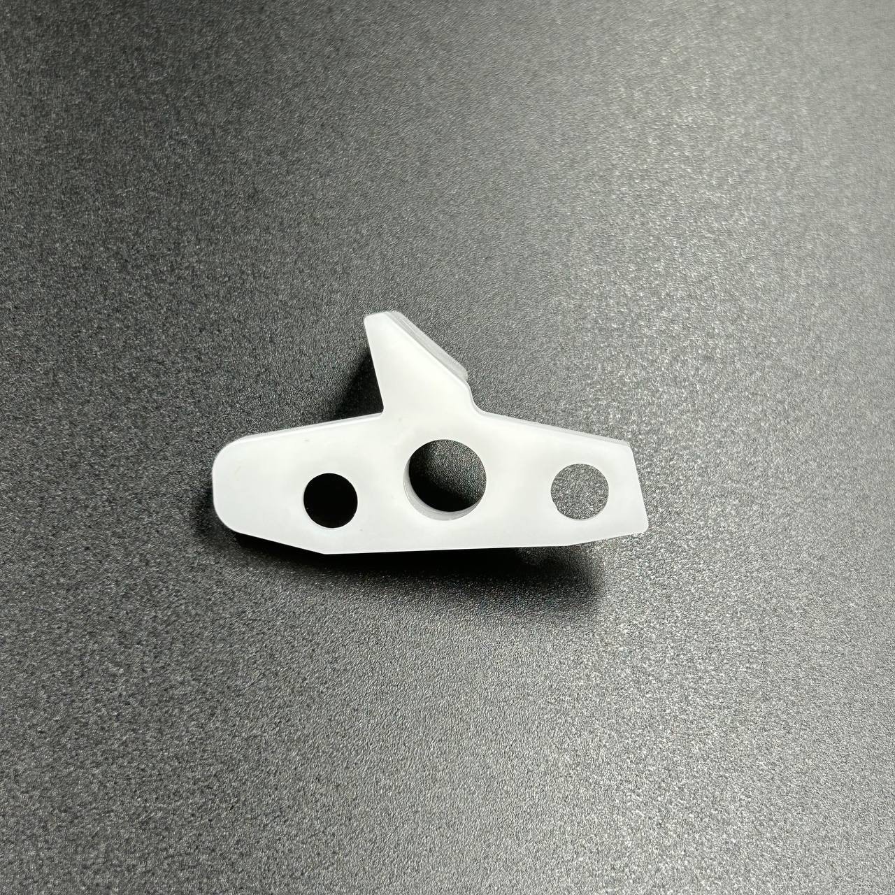 2565C79C-0AA6-4CFC-8E02-E012A7085636