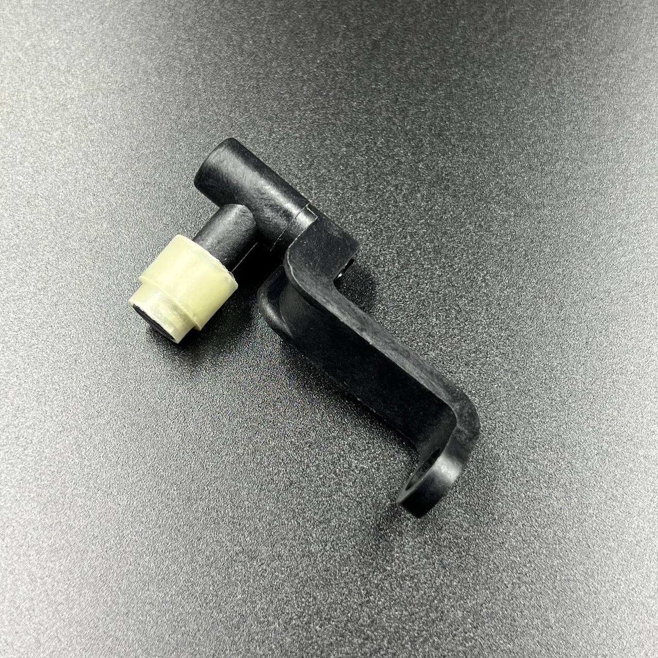 6484B7AD-5740-4D3D-B61C-17C2F7DAA5FE