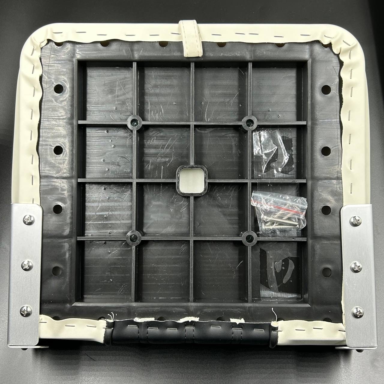 E3039CC7-3C3E-41B6-87A9-4C7453046323