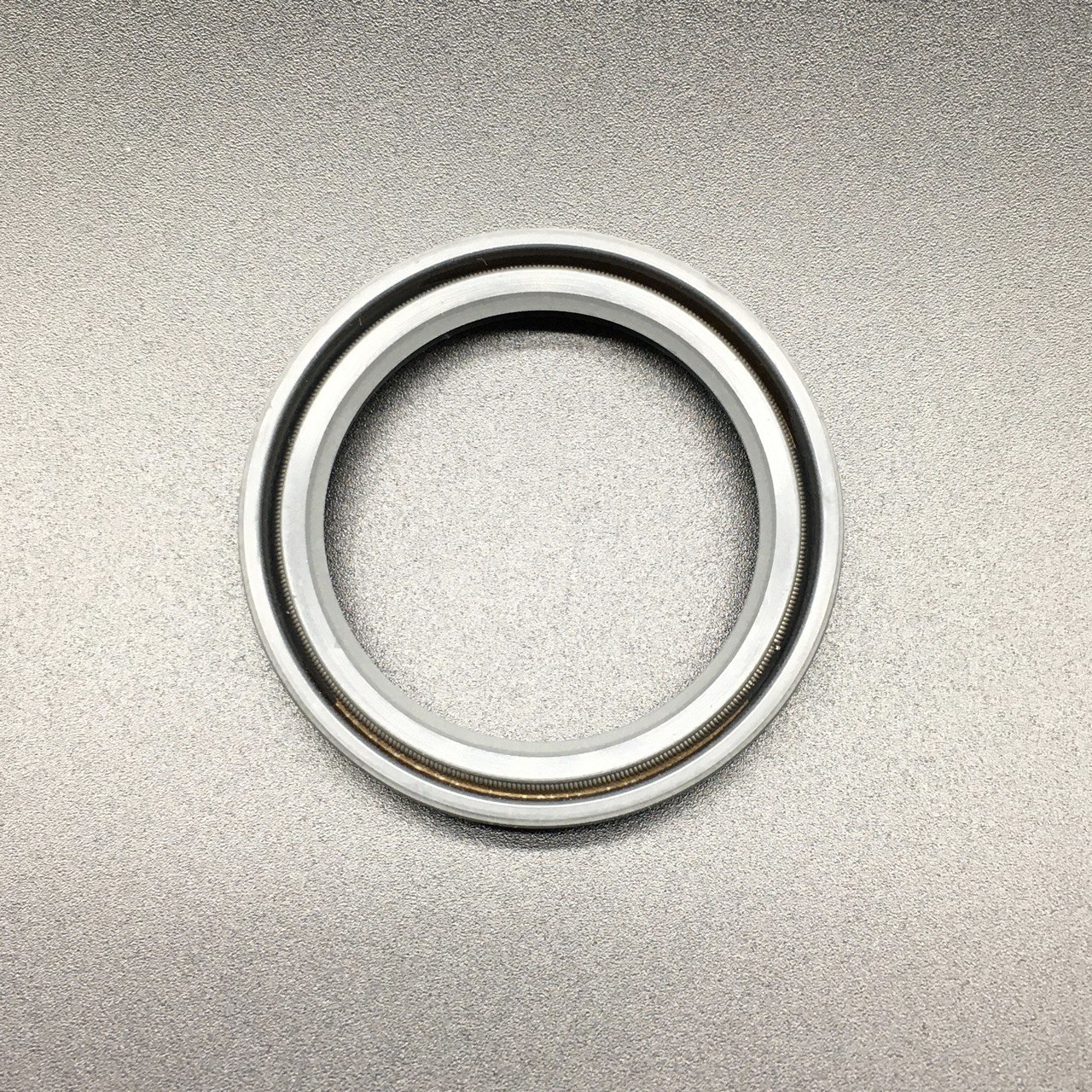 photo5271878704810799348