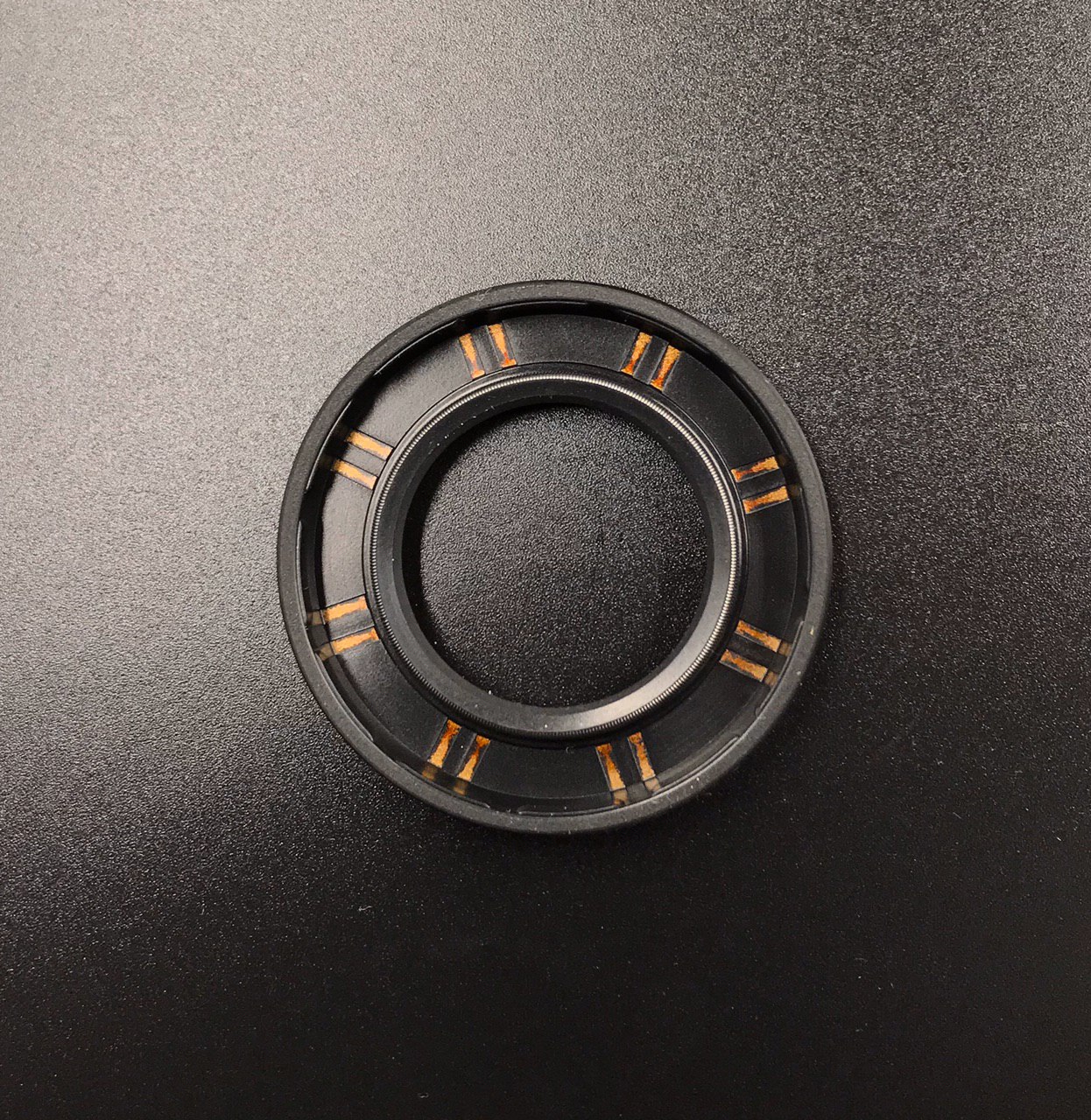 photo5316907339510558044