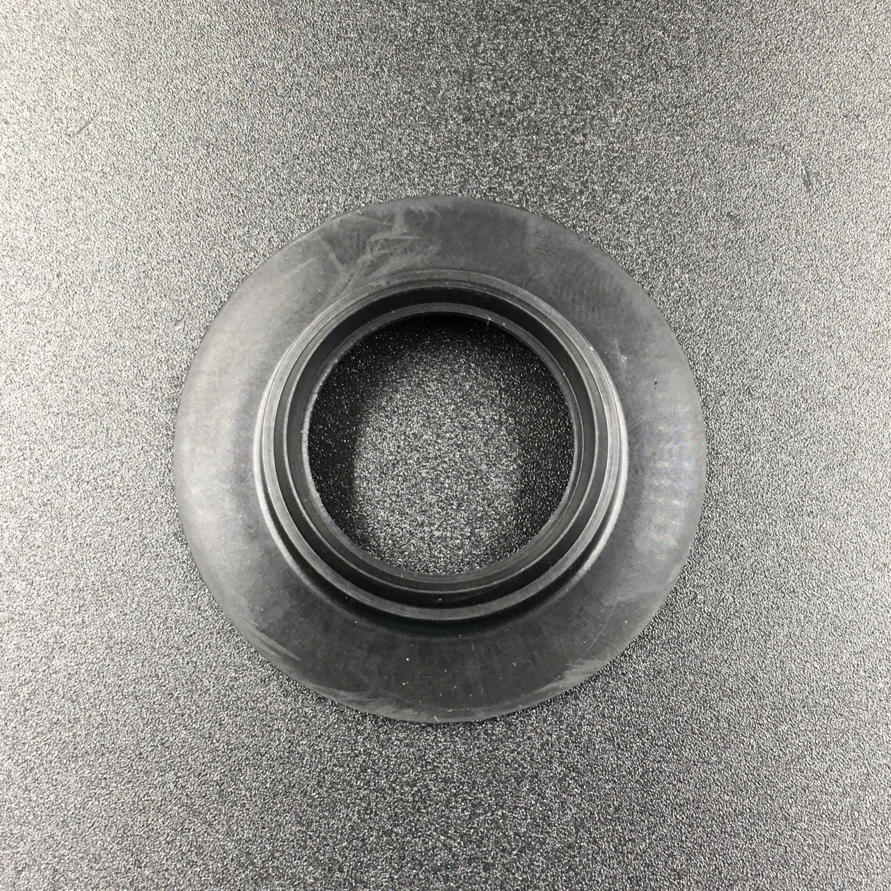 photo5348055846795456319