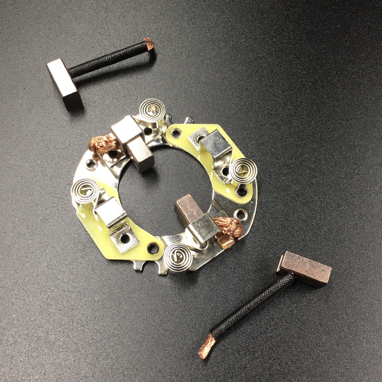 photo5204468742128512964