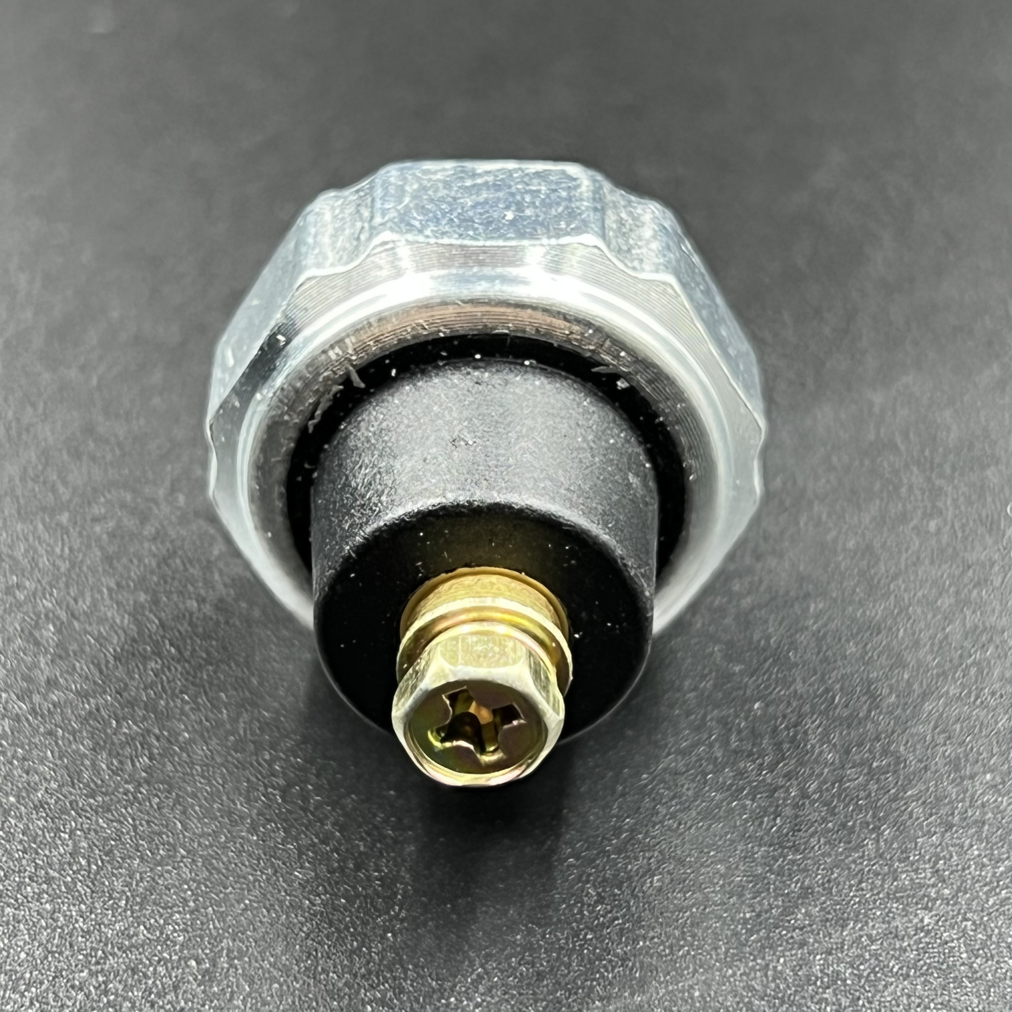 BC006B4A-25EC-4BFB-8E04-B391C189420B