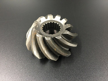 Шестерня вертикального вала (Пиньон) Suzuki DT40 (57311-94402) (Omax 2)