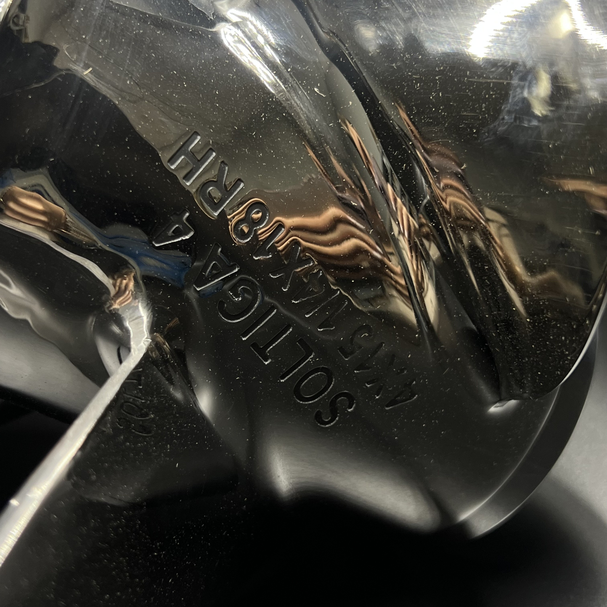 B8738D51-2021-4879-9986-4A4777D76275