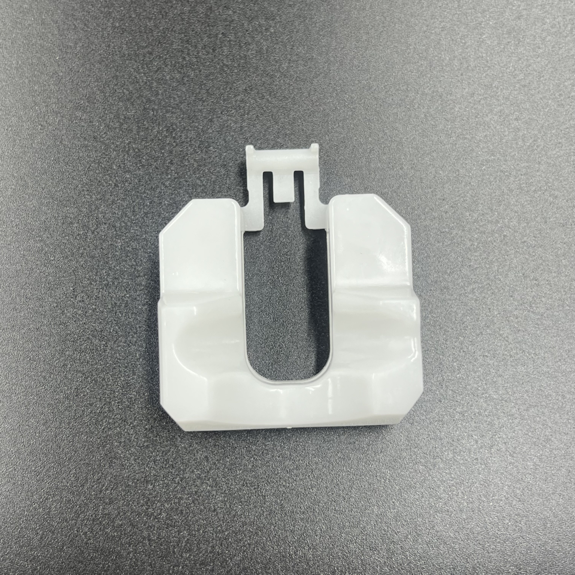 E5EDDF4B-4C1D-4147-9C24-CDC9E8F76BF4