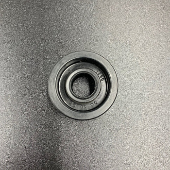 Сальник редуктора Suzuki DT2-8 (09289-10005;09289-10003) (10x26x8) (Osaka)