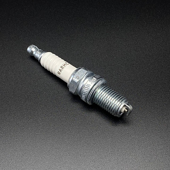 Свеча зажигания Champion RA8HC @4 (Quicksilver)