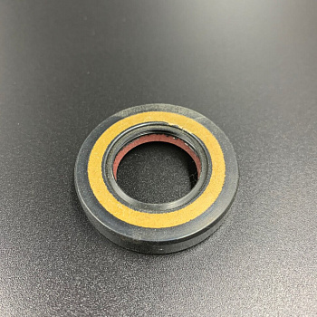 Сальник Yamaha (93101-20M28; 93101-20M29) (20x36x7) (Omax)