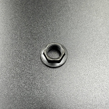 Гайка крепления пиньона Yamaha 20-30, F20-25 (YUELANG)