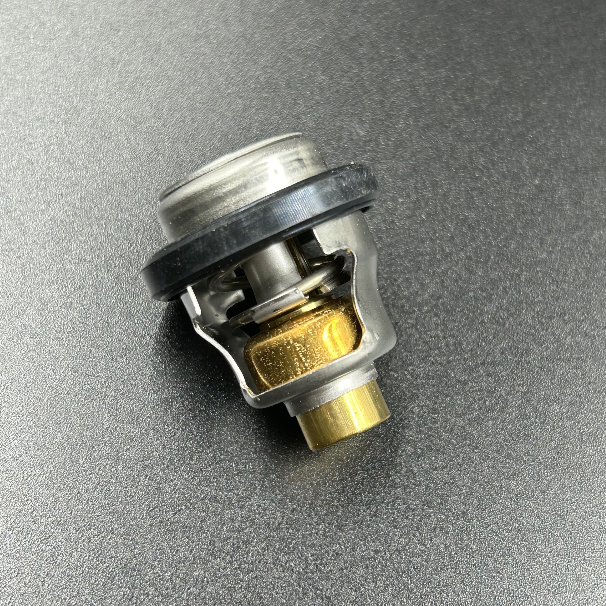 18886BEF-29B0-43A5-9EF1-93C9DB402278