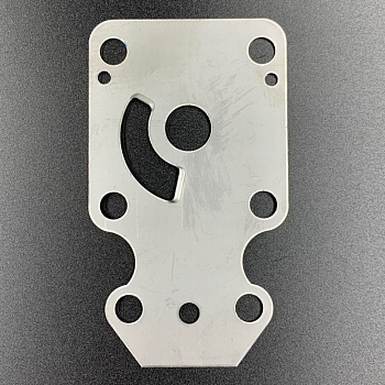 Пластина помпы охлаждения Yamaha F8-20 (Sinera)