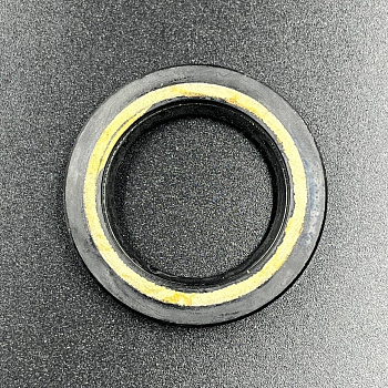 Сальник Suzuki (09282-28003) (28x42x6) (Osaka)