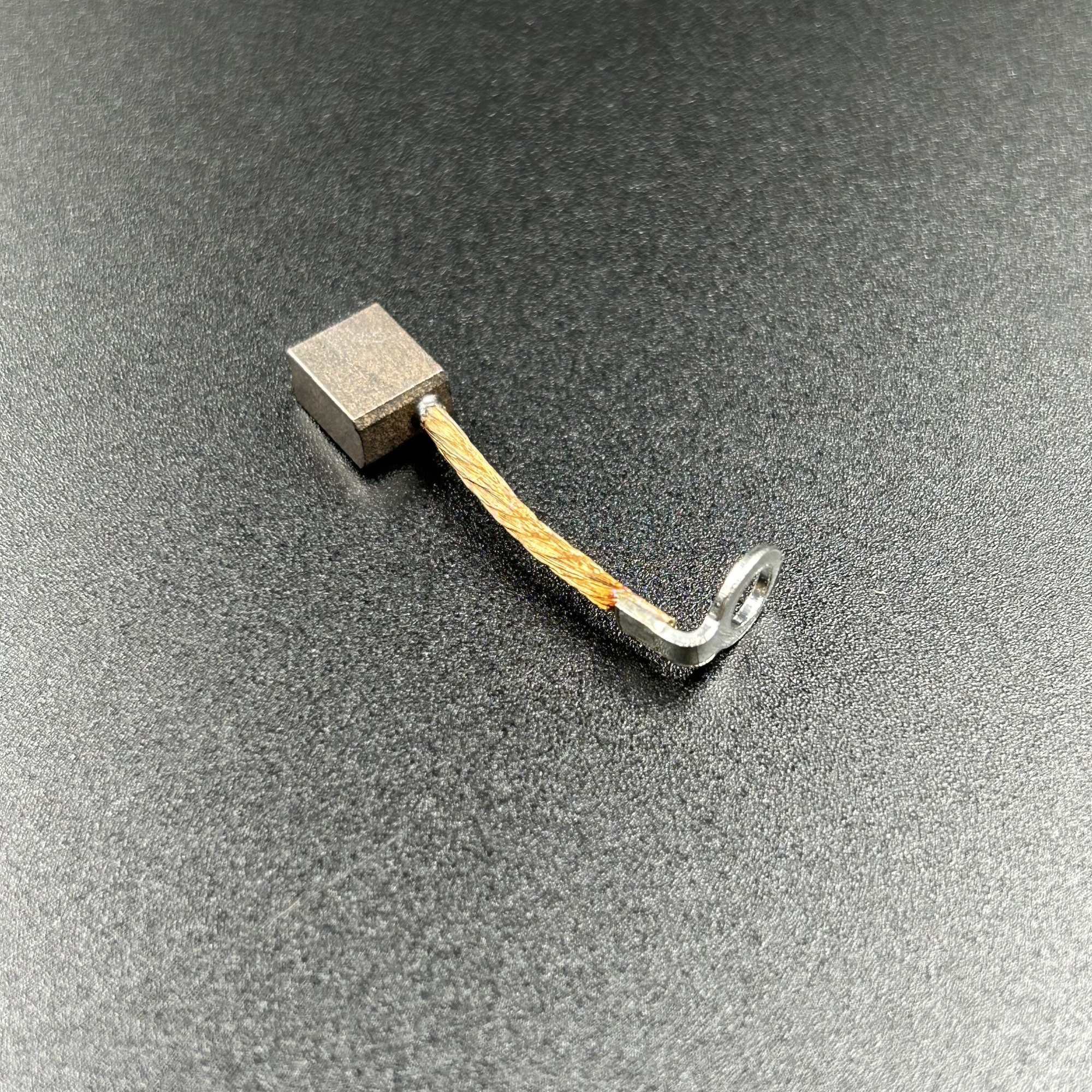 CC5CC0A3-5BB8-48D6-8897-435A64176BFD