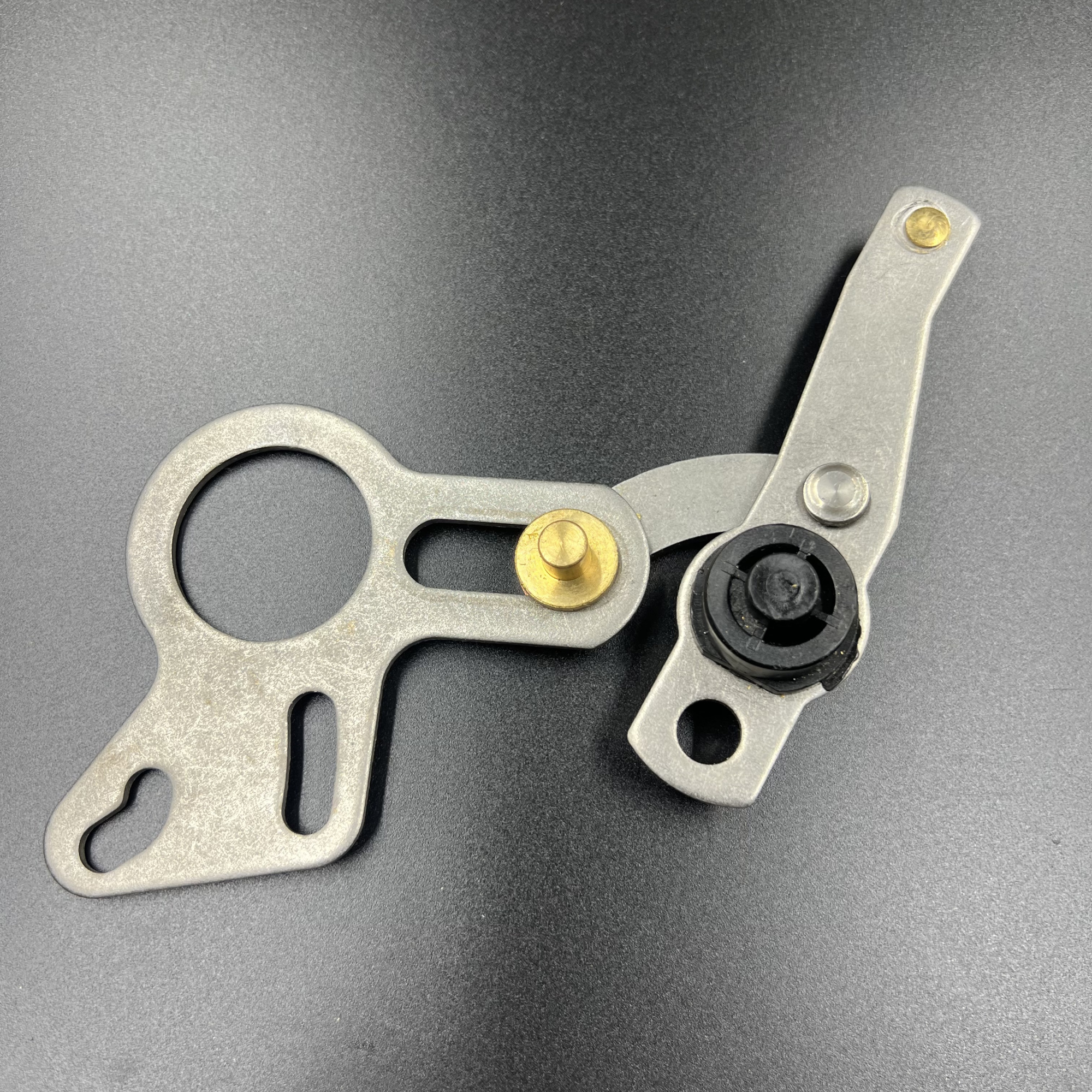 8829DACB-7B5A-46E1-8383-6B704B871283