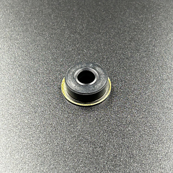 Сальник моторчика гидроподъема Yamaha F40-150 (6EK-43882-00) (Yamaha)