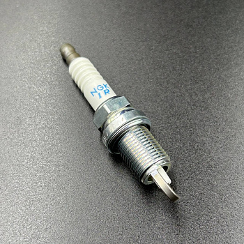 Свеча зажигания NGK IZFR6J (Quicksilver) 843220Q