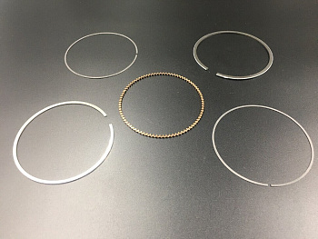 Кольца поршневые, комплект на один поршень Suzuki DF100-140(A) (STD) (Suzuki)