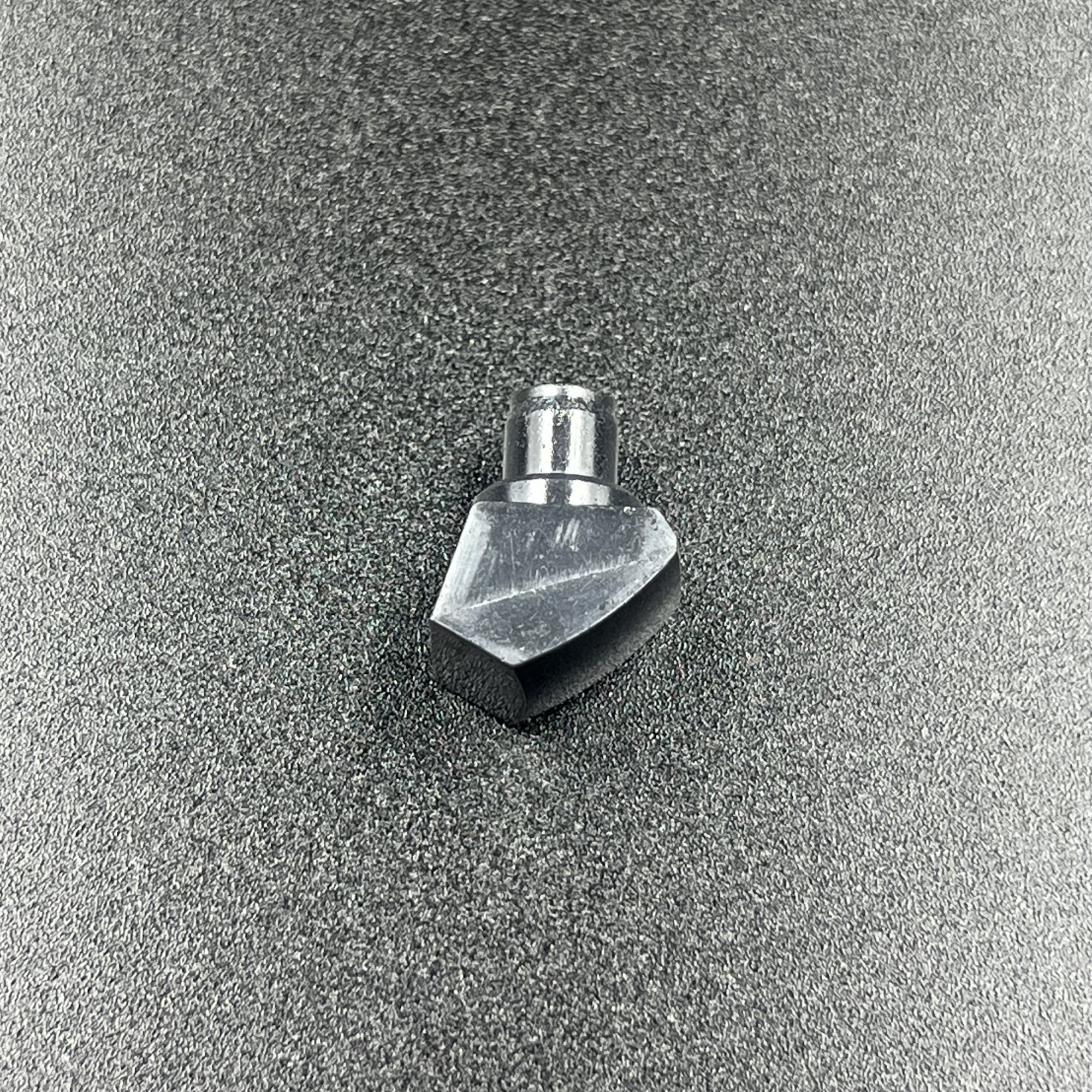 D932F878-737A-4AF1-ACFF-33D4DF93A960