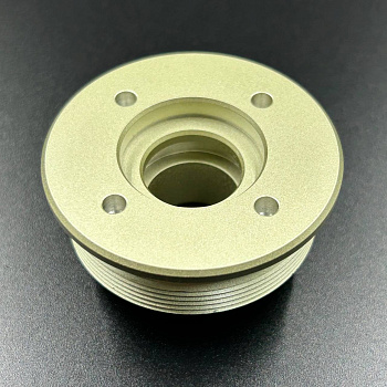 Крышка центрального штока гидроподъема Yamaha F200-300 (PWB)