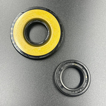 Комплект сальников коленвала Yamaha VK540 (KINETIX)