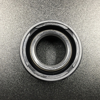 Сальник Tohatsu (369-60111-0) (15x28x10) (Tohatsu)