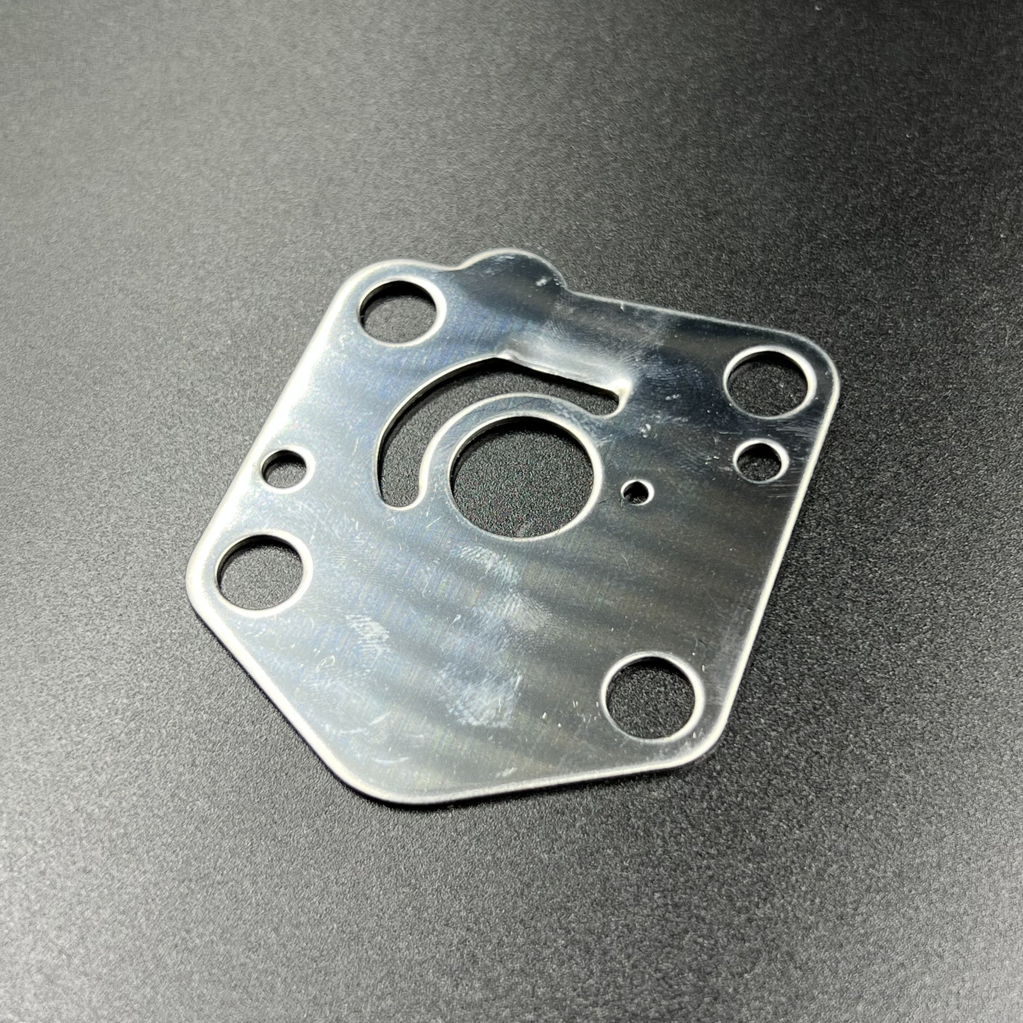 E808B3A9-A782-4FE5-AD45-B7D586486C04