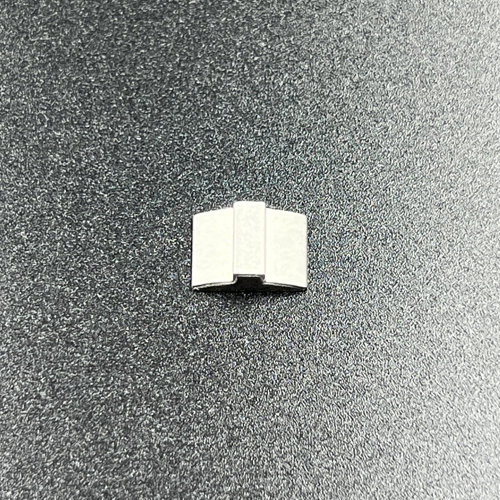 64A0620F-0765-45CA-933B-3BCA2F5440E5