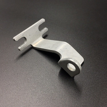 Крепление тросов д/у Yamaha F75-115 (Yamaha)