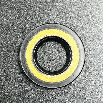 Сальник Yamaha (93101-16M36 ; 93101-16M01) (14X30X5) (WUHU)