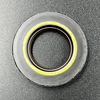 Сальник Yamaha (93101-20M29; 93101-20M28) (20x36x7) (Yamaha)